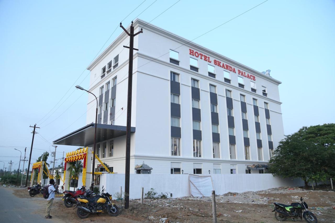 Hotel Skanda Palace Thiruttani Extérieur photo